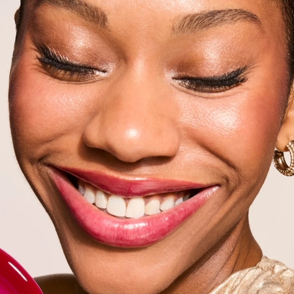 LipSense Juicy Cherry Lip Gloss - Bold and Rich Red Tint - Picture 7 of 12